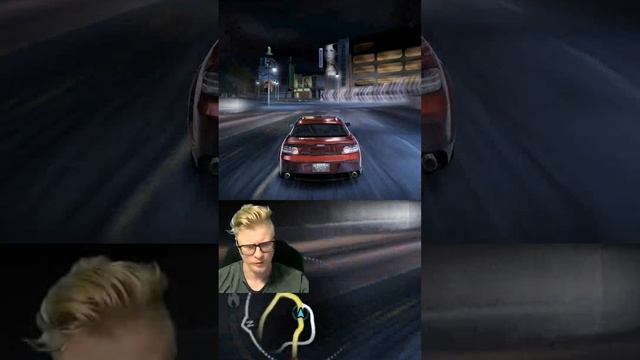 Очкарик проигрывает обучение в NFS Carbon смотреть онлайн