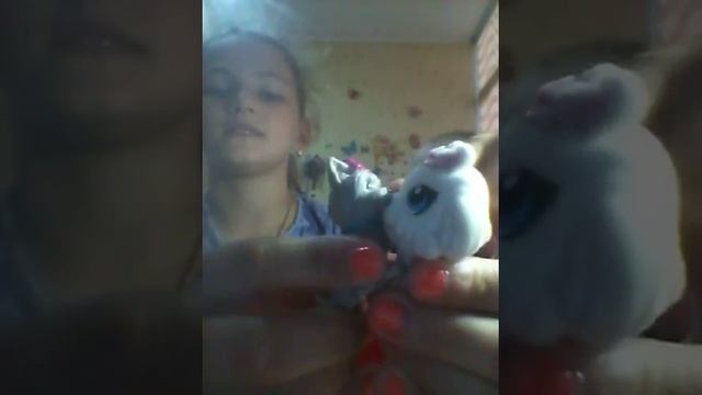 Большое ведро с водой и игрушками смотреть онлайн