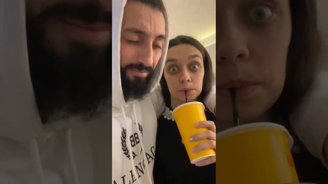 Секрет Пользы Апельсинового Сока! ОН СДЕЛАЕТ ВАС СЧАСТЛИВЕЕ! смотреть онлайн