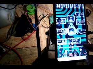 самодельный микроскоп для пайки +  смартфон с хорошей камерой.