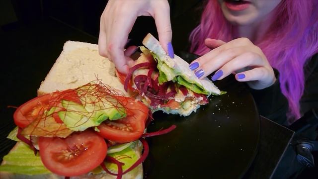 ASMR: Spicy Chili Tofu Sandwiches w/ Hummus & Beetroot ~ Relaxing Eating Sounds [No Talking|V] 😻 смотреть онлайн
