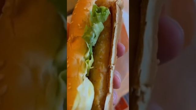 Burger King в Турции. Цены, отличия. #турция2023 #turkey #alanya #бургеркинг #цены #отличия смотреть онлайн