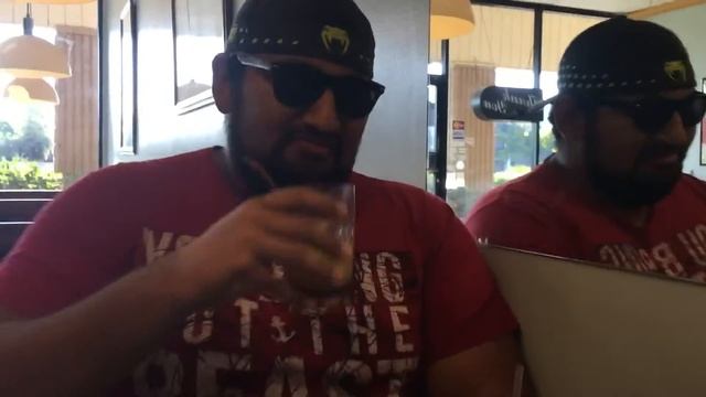 Churro Drinks a Breakfast смотреть онлайн