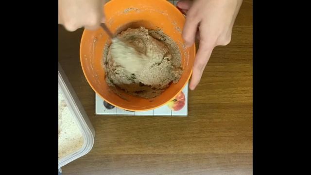 Подготавливаем закваску и семена