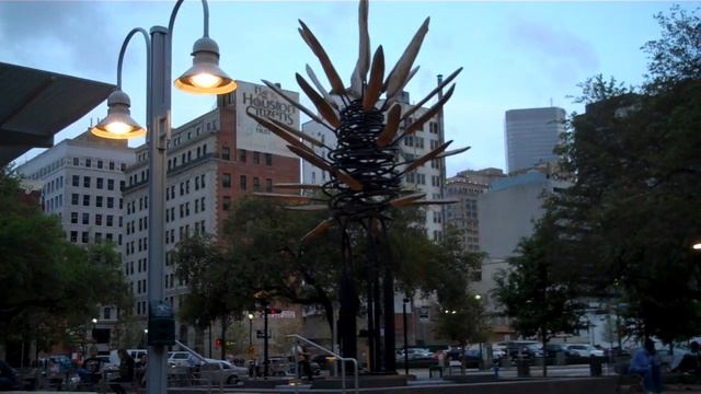 Living In The City The Fondue Monks at Market Square 009 смотреть онлайн