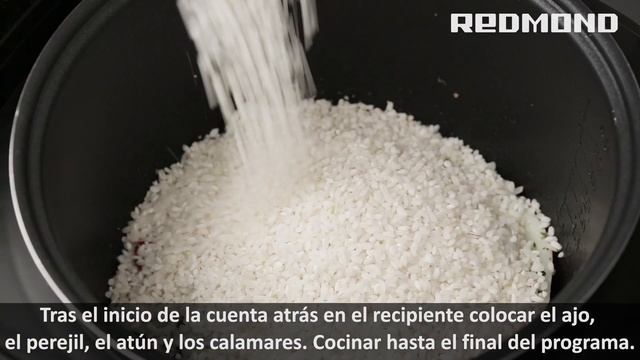 Paella en Мulticocción REDMOND RMC-M90E смотреть онлайн