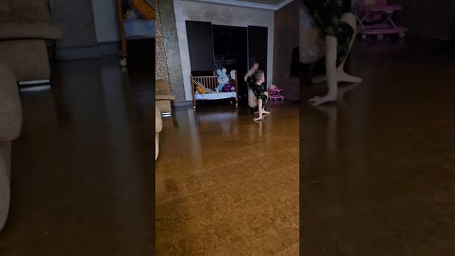 #Опасно #Экстрим #Попробуйповтори. #Челендж Попробуй повтори за Кириллом (Перезалив с канала KZC XZ)