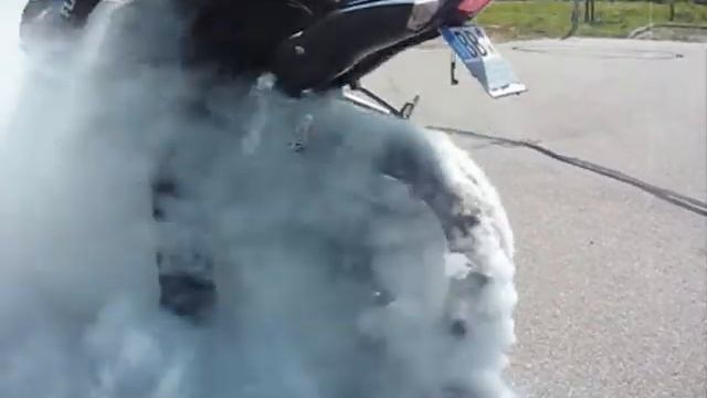 Burnout-Herz Suzuki GSX-R 750 смотреть онлайн