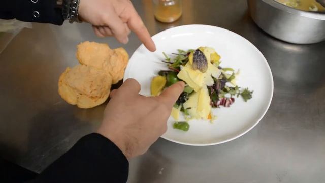 Genussmenü zum Abholen 4 | 1. Advent | Salat mit Brot | Kalbsrücken | Koh Samui-Törtchen смотреть онлайн