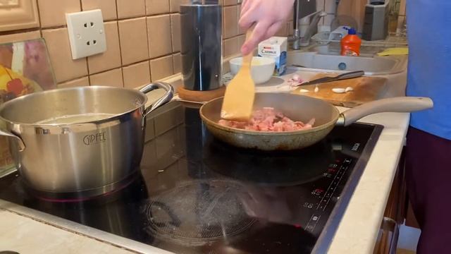Лёгкий ужин карбонара смотреть онлайн