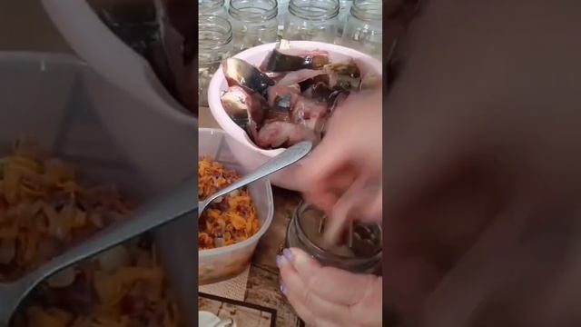 Домашние консервы в автоклаве #жизньвдеревне смотреть онлайн