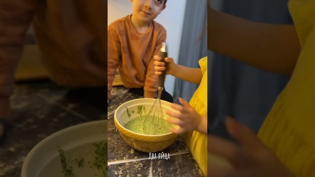 Оладьи с добавлением шпината. Безглютеновые оладьи. смотреть онлайн