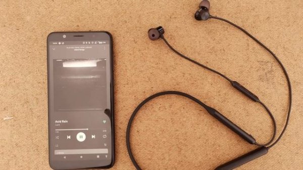 OnePlus Bullets Wireless Z Review || Best Budget Bluetooth Wireless Earphones ?