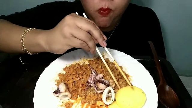 ASMR Samyang Hot Chicken Carbonara смотреть онлайн