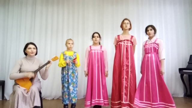 русская народная песня "Во кузнице", исполняет ансамбль "Потешки", класс преподавателя О.Е. Буйлово смотреть онлайн