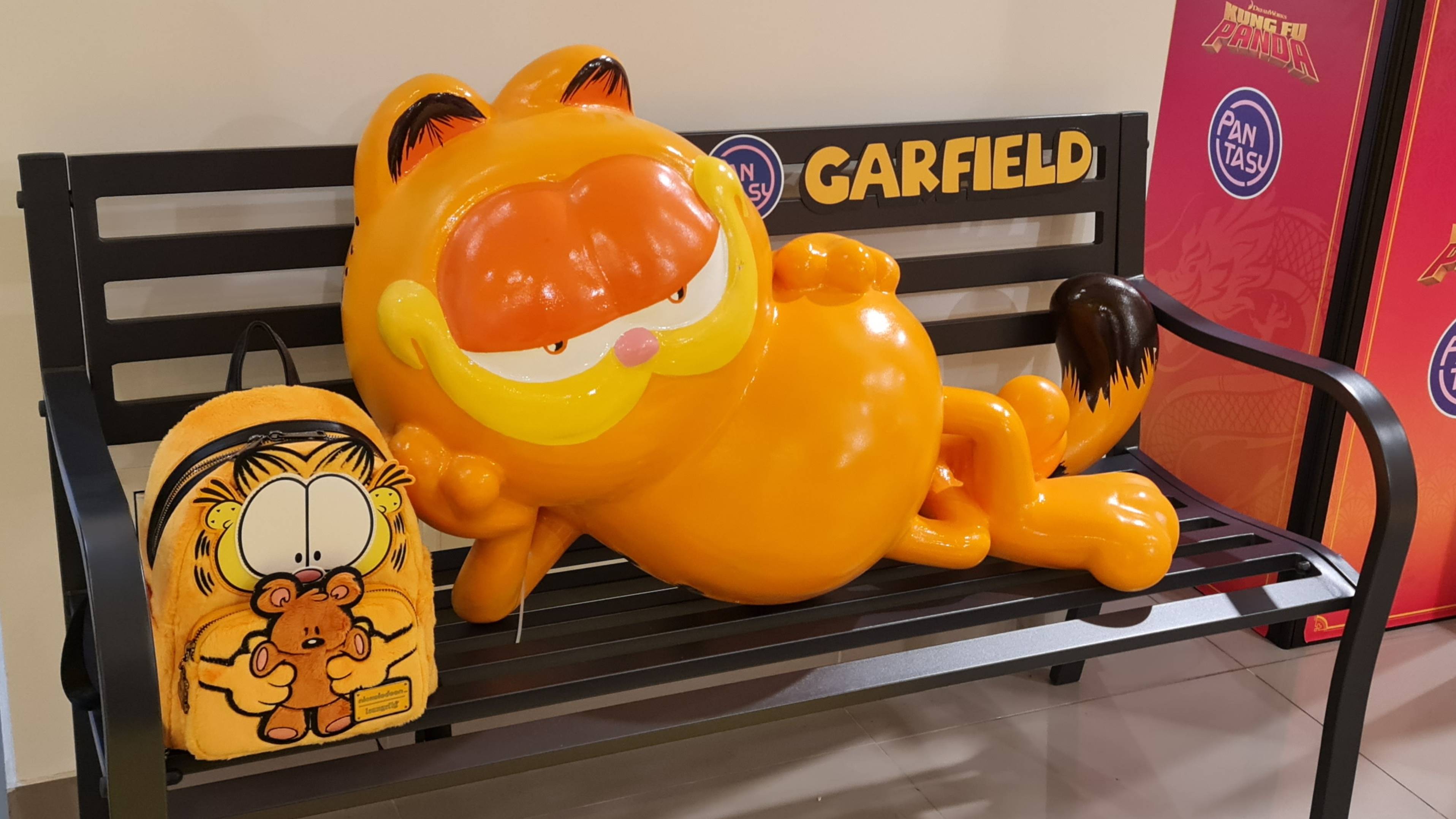 #Торговый #центр « #Атриум» около #Курского #вокзала в #Москве. #Фоторепортаж. смотреть онлайн