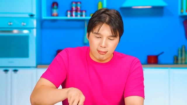 Кулинарный Челлендж: Уэнсдей Против Бабушки | Смешные Cитуации от Jelly DO Challenge смотреть онлайн