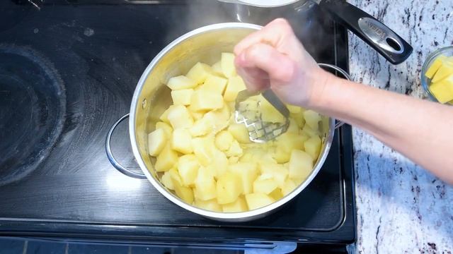 MASHED POTATOES | Dairy Free + Vegan смотреть онлайн