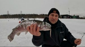 Ловим форель и учимся играть приманками.