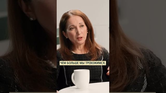 Мысли влияют на гоpмональный фон? Эндокринолог Зухра Павлова #меньшова смотреть онлайн