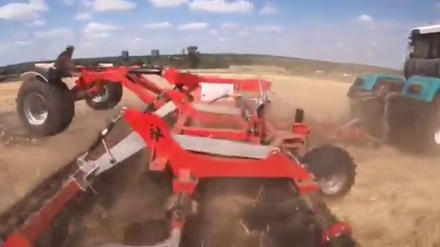 Борона дисковая из Польши Tolmet, на эластомерах в работе. Захват 4, 5, 6, 8 метров. смотреть онлайн