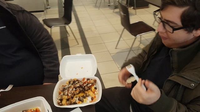 AB Blue and White Cafe VS North Adelaide Burger Bar : (1 of 2) Very First Impressions смотреть онлайн