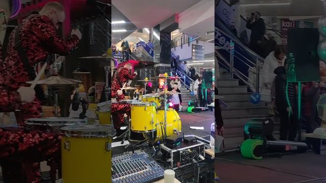 Белгород. 7 декабря МегаГрин отмечал свой День рождения 11 лет. 2024 год смотреть онлайн