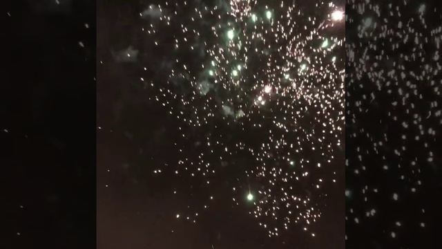 Отмечайте праздник с нами!
Салютыч смотреть онлайн
