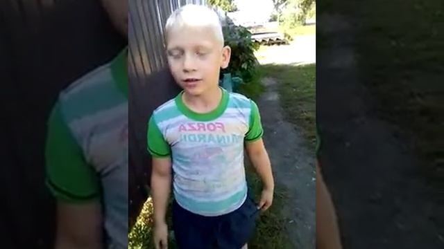 Первоклашка поёт песню смотреть онлайн