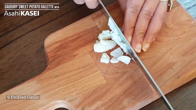 SAVOURY SWEET POTATO GALETTE with GARLIC & DILL Dip. #asahikasei смотреть онлайн