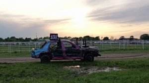 Любимое развлечение американской глубинки ｜ Демолишен дерби в Арканзасе.mp4