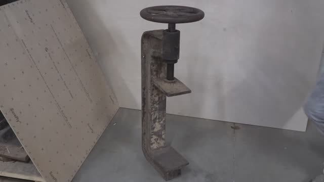 Восстановление гигантского зажима смотреть онлайн