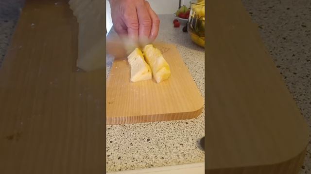 April Wetter - Vitamine essen, machen glücklich Obst frische Früchte, da haben wir den Salat смотреть онлайн