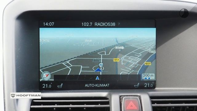 Volvo XC60 D4 AUT(8) SUMMUM SCHUIFDAK/18INCH/XENON/LEDER смотреть онлайн