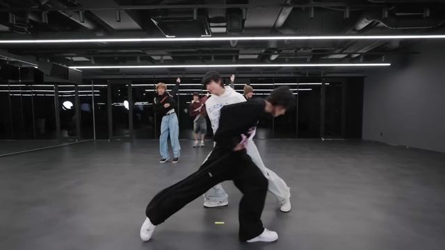 RIIZE - 'Get A Guitar' Dance Practice Mirrored [4K]