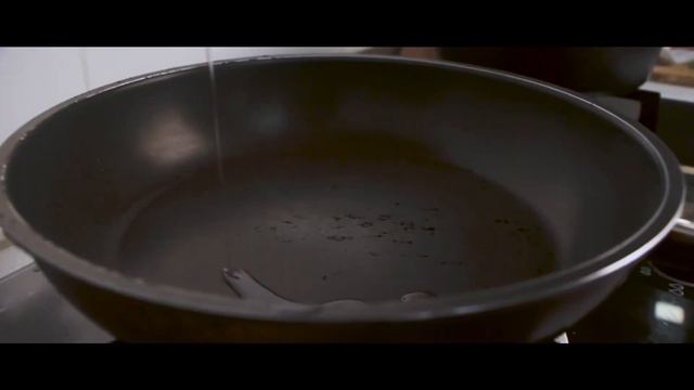 SPAGHETTI ALLA MARINARA CINEMATIC B ROLL смотреть онлайн