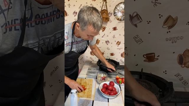 Ну очень вкусно! Хренодёр или горлодёр, как правильно? #vlog #афанасийрублев #деревня #закуска #еда смотреть онлайн