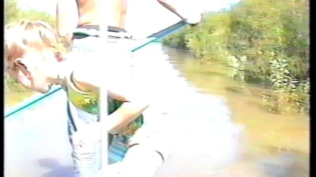 Трое в лодке-1 (1998) смотреть онлайн