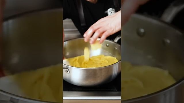 1 POUND of Butter Mashed Potatoes (Robuchon Potatoes) смотреть онлайн