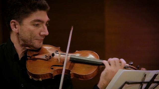 1.  Je Suis Né Pour Te Chanter