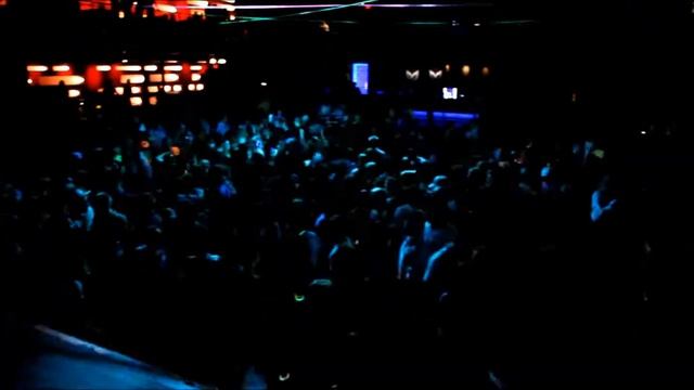 Neon New Years Party смотреть онлайн