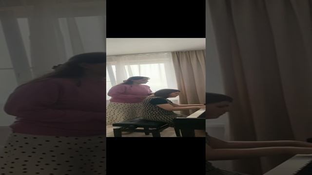 А. Эшпай. "А снег идёт..." смотреть онлайн