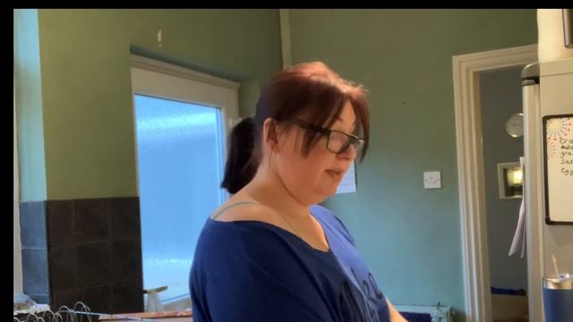 Mega Meal Prep Day! Keto Chicken Satay /Chocolate Granola Squares / Crackers PLUS Chat With Me! смотреть онлайн