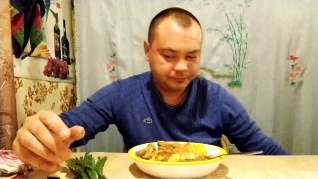 Мукбанг:Тушоная 🥔,с рёбрышками:#mukbang #youtube #asmr #food #breakfast смотреть онлайн