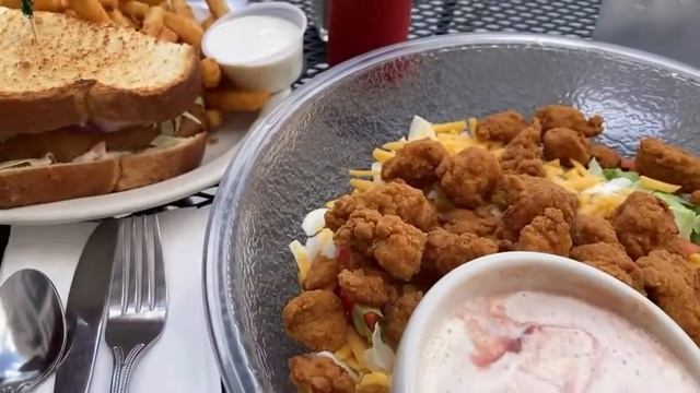 Обычные Американские ПОРЦИИ НА ОДНОГО ЧЕЛОВЕКА 🤣😀😀 Орегон Cornerstones Restaurant