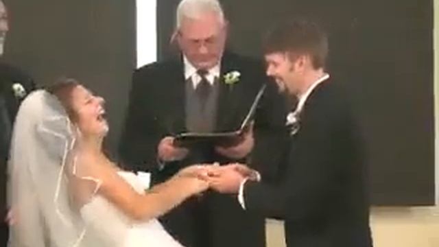 Он с ней не соскучится))) смотреть онлайн