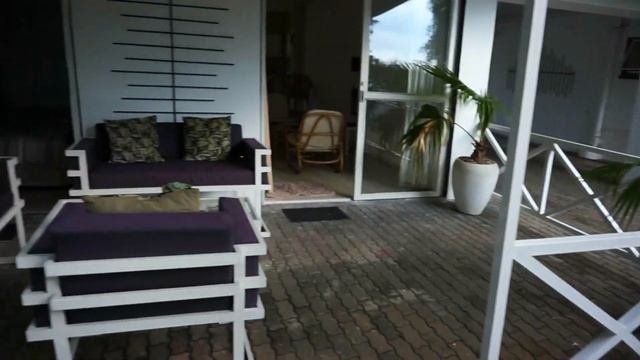 Zimbabwe travel vlog: Best hotel to stay in Harare смотреть онлайн