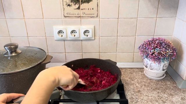 Рецепт вкусного БОРЩА , его хочется готовить снова и снова ! #борщ #суп #рецепты #борщсосвеклой смотреть онлайн