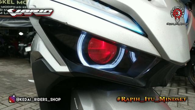 Double biled AES Turbo Experience 60 watt di Honda Vario12 milik Om Aris смотреть онлайн