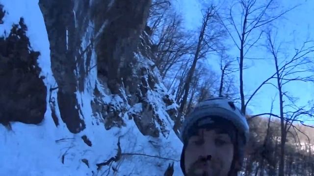 Ledopad Skakalo - Divčibare (Frozen waterfall Skakalo - Serbia) смотреть онлайн